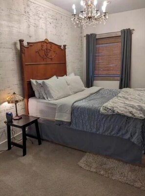 5 عدّة غرف نوم وخدمة الإنترنت