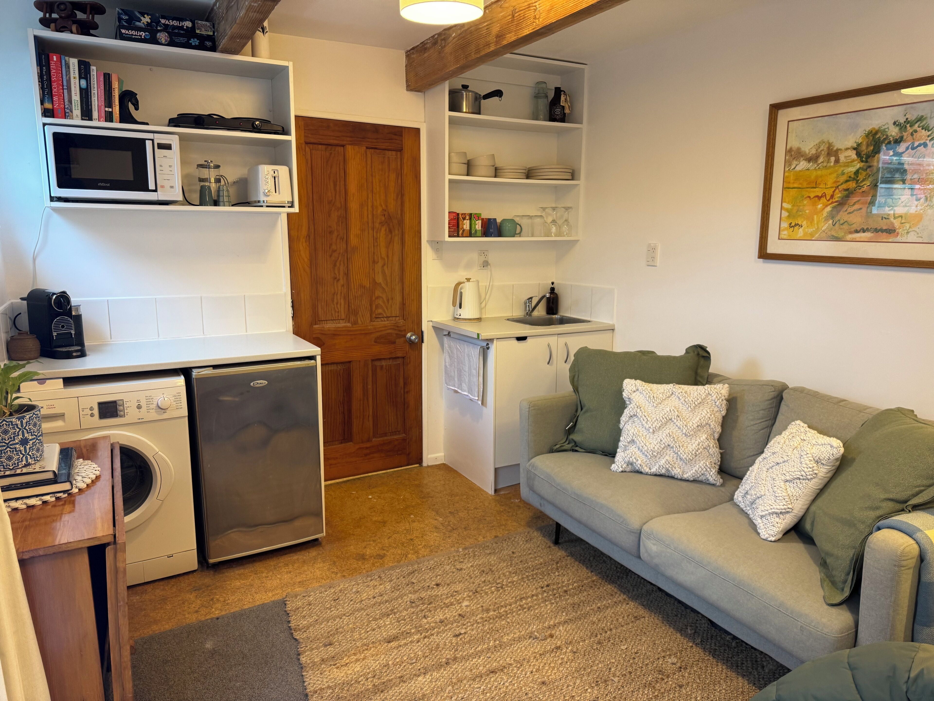 المنشأة من الداخل