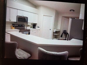 ميكروويف، فرن، موقد طهي مسطح، غسالة أطباق