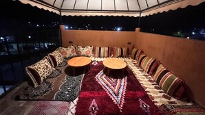 Ảnh chưa phân loại, 5 trong số 6 ảnh, nút