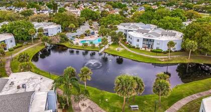 Upstay 2BR Family Condo Ventura Golf Country Club