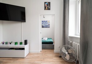 1 chambre, fer et planche à repasser, Wi-Fi, draps fournis