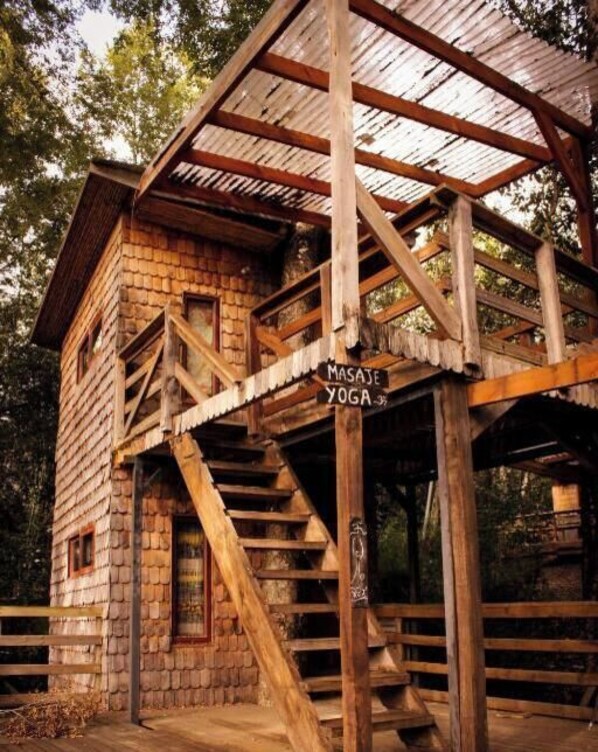 Exterior - Km 6 River Lodge (Pucón)