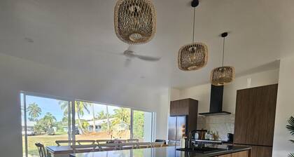 Beautiful brand new 5 bedroom villa with pool in Muri