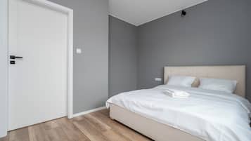 2 bedrooms, iron/ironing board, WiFi, bed sheets