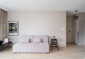 TV - Walerego Sławka Harmony Apartment (Kraków)