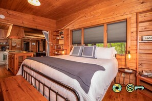 3 makuuhuonetta, ilmainen Wi-Fi, vuodevaatteet