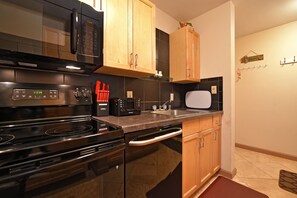 Condo, 1 quarto, vista para o oceano | Cozinha privada