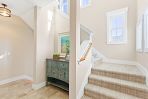 Interior - Crabcake Semi-Oceanfront Luxury w/ pool in Corolla (Corolla)