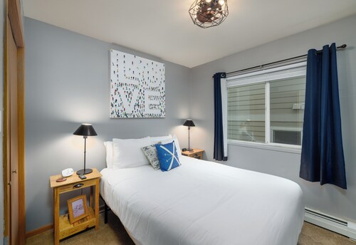 New! Big Sky Resort, Washer/Dryer, Cedar Creek Retreat!