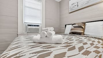 Internet, bed sheets