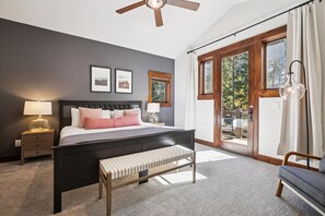 5 bedrooms, desk, free WiFi, bed sheets