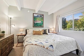 2 bedrooms, free WiFi, bed sheets