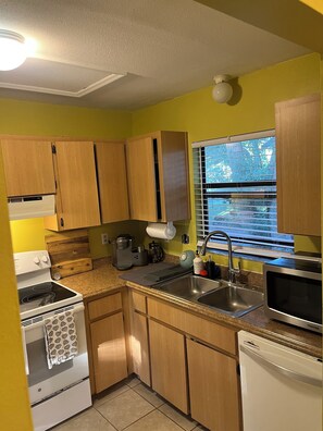 Microwave, oven, stovetop, dishwasher