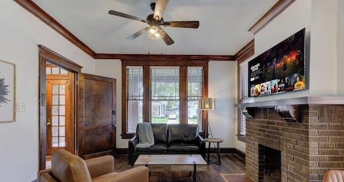 Spacious 3-in-1 Vintage Brick Escape