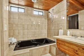 House | Bathroom