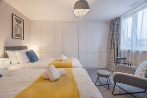 4 bedrooms, desk, iron/ironing board, WiFi - Kirk Brae House - Grampian Lettings (Aberdeen)