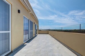 Apartment | 2 bedrooms - Stylish Gozo Penthouse Spacious and Quiet Terrace (Nadur)