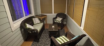 3-bedroom Beach House in Beautiful Charlotte near Beach with AC/Heat and Wi-Fi