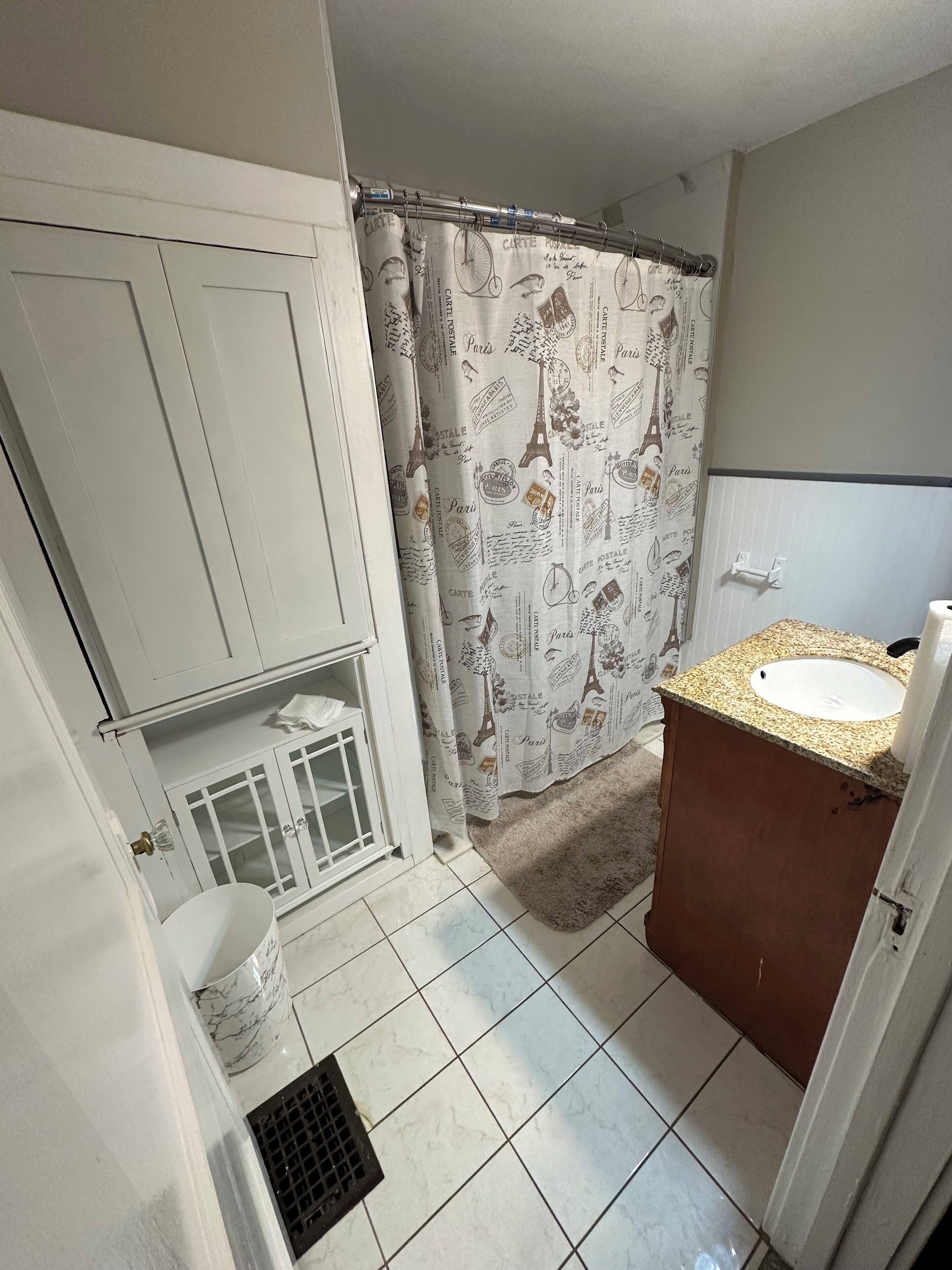 Handdukar, tvål och toalettpapper