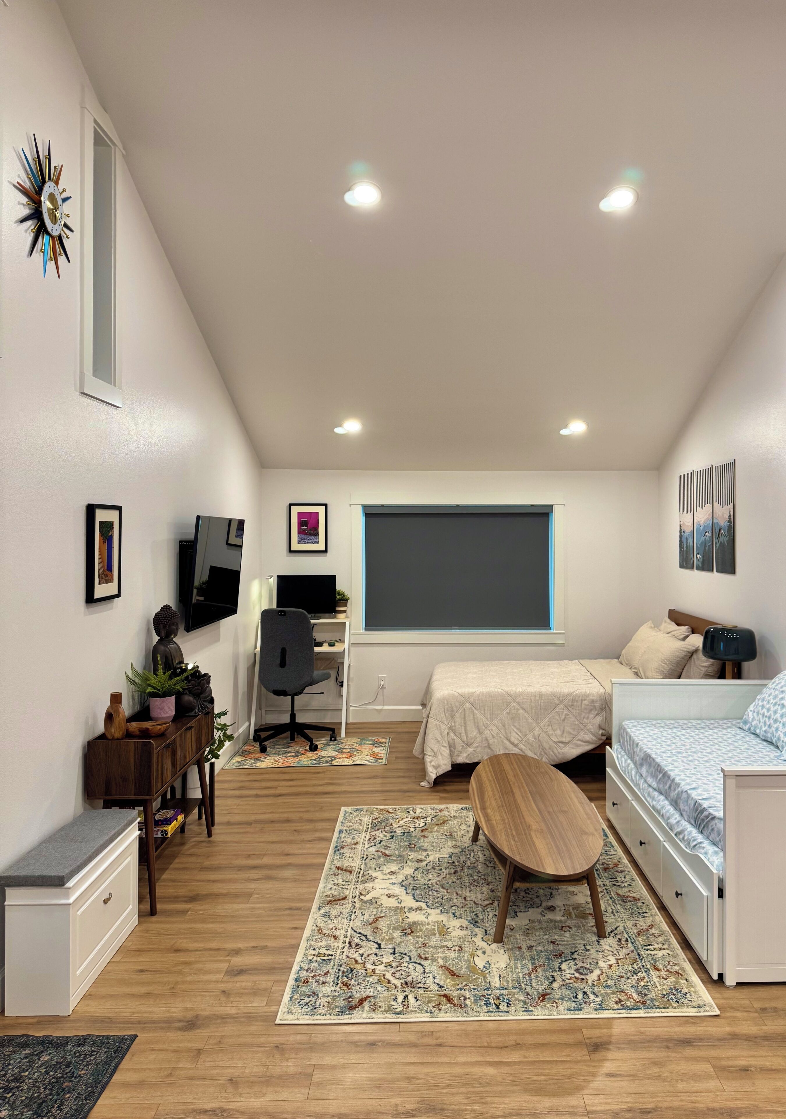 1 bedroom, desk, free WiFi, bed sheets