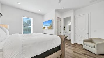 6 quartos, ferros/tábuas de passar roupa, Wi-Fi de cortesia