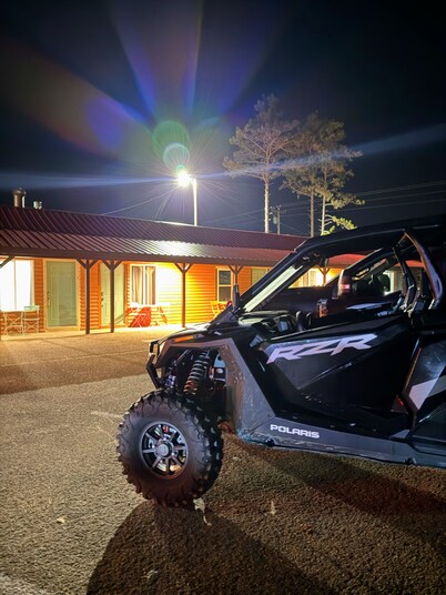 Peninsula Point Lodge