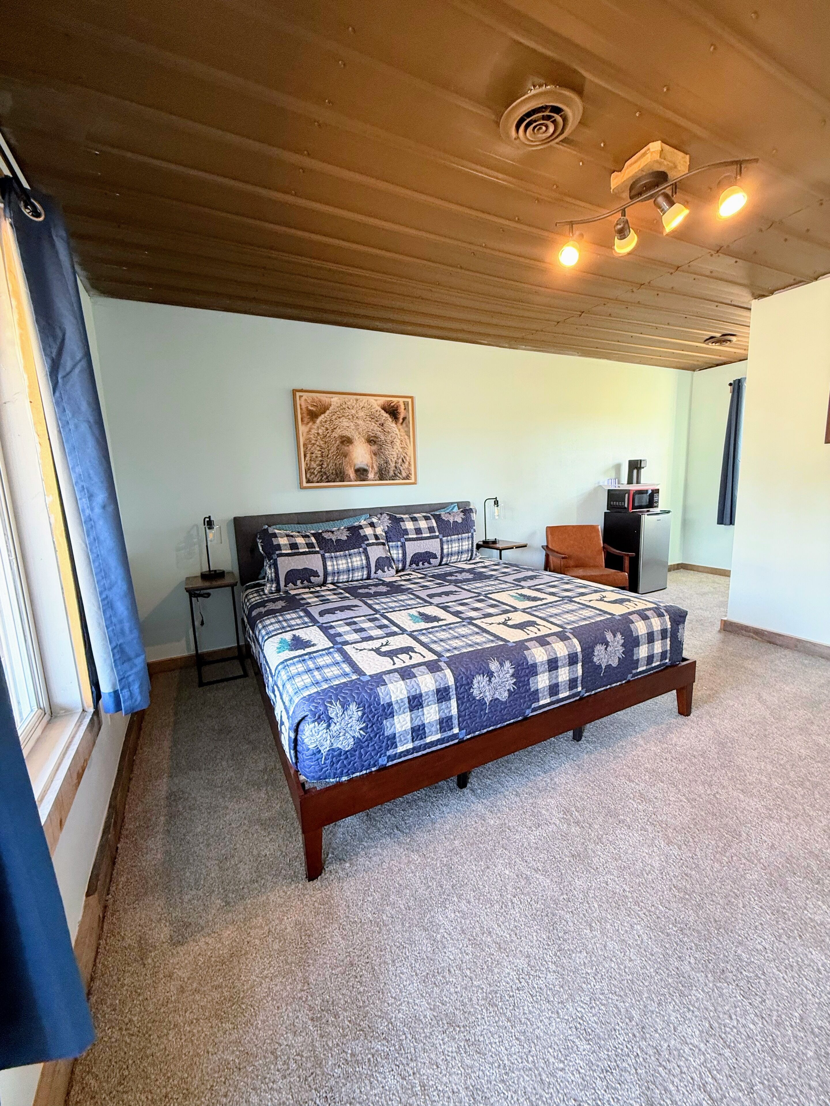 Deluxe Single Room | Memory-foam beds, individually decorated, free WiFi, bed sheets