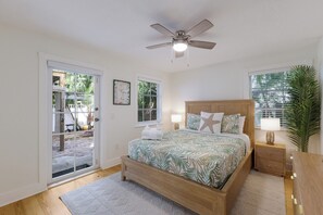 4 chambres, fer et planche à repasser, accès au Wi-Fi (inclus)