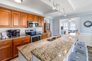 Fridge, microwave, oven, dishwasher - Family-friendly Tybee Island condo w/ rooftop pool, ocean views & walk to beach (Tybee Island)