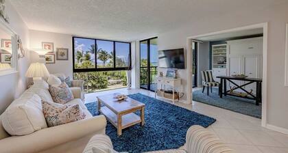 Beachfront Island Gem with lux amenities
