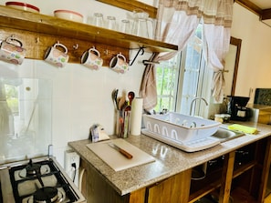 Comfort Studio, Garden View | Private kitchen | Full-sized fridge, microwave - Annies 6th Street Apartment (Bocas del Toro)