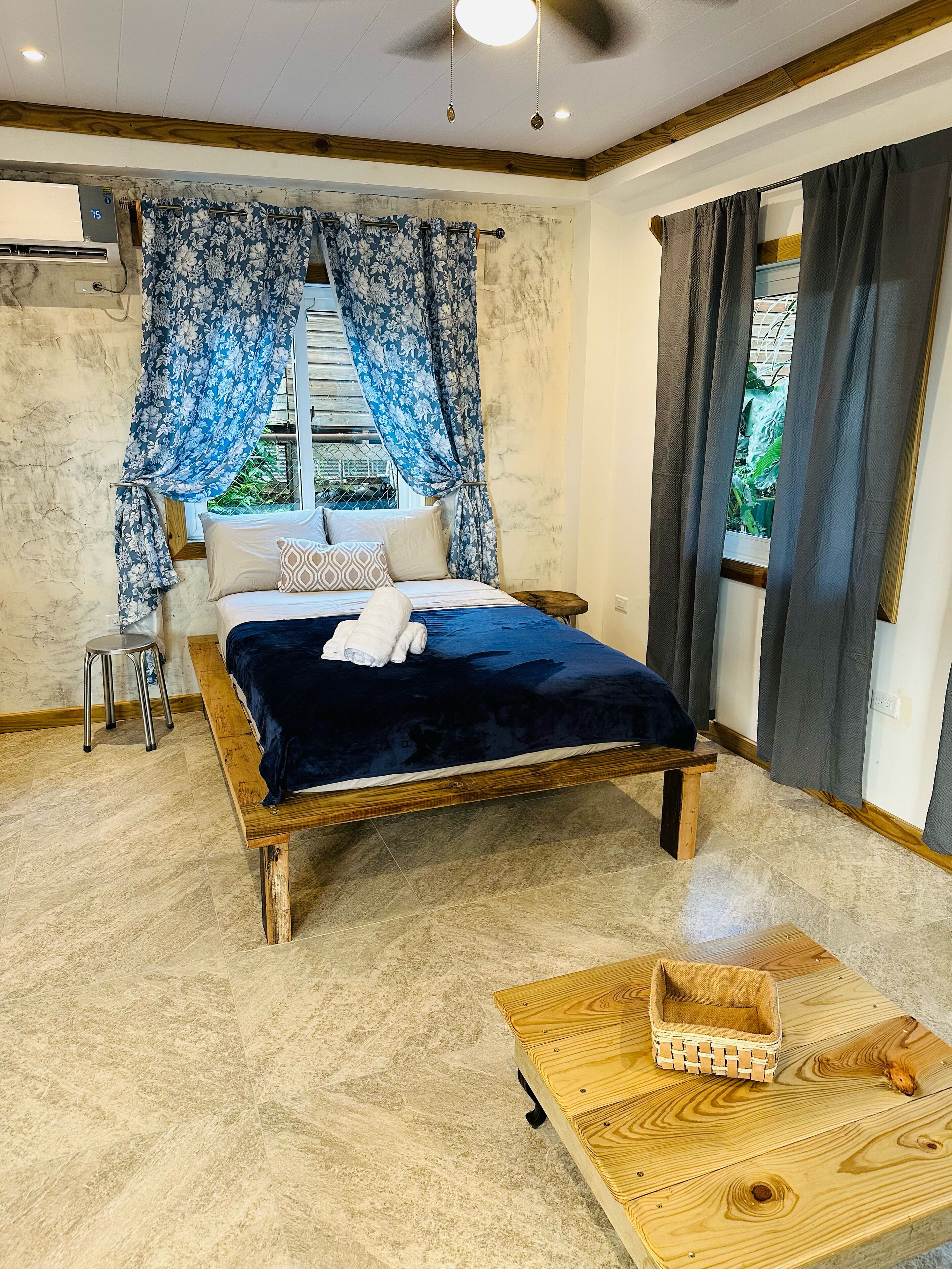 コンフォート スタジオ ガーデンビュー | ノートパソコン用作業スペース、WiFi (無料)