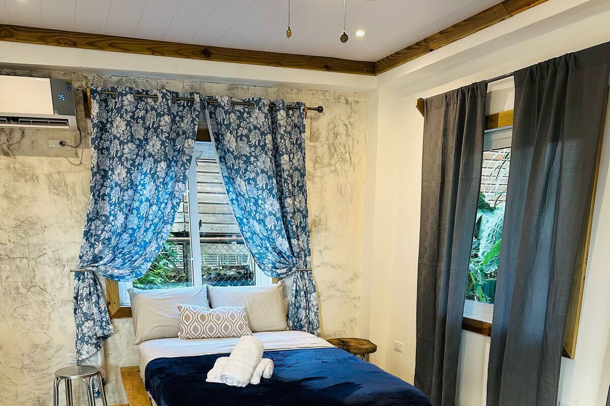 コンフォート スタジオ ガーデンビュー | ノートパソコン用作業スペース、WiFi (無料)