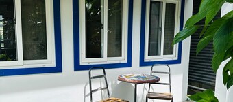 Annies 6th Street Apartment