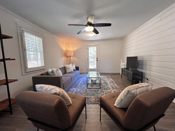 تلفزيون ذكي، كُتُب