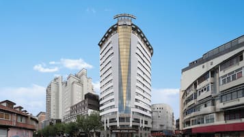 Kamar Double Premier, pemandangan kota | Bagian depan properti