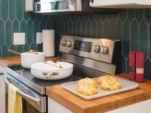 ميكروويف، فرن، موقد طهي مسطح، غسالة أطباق