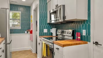 Microwave, oven, stovetop, dishwasher