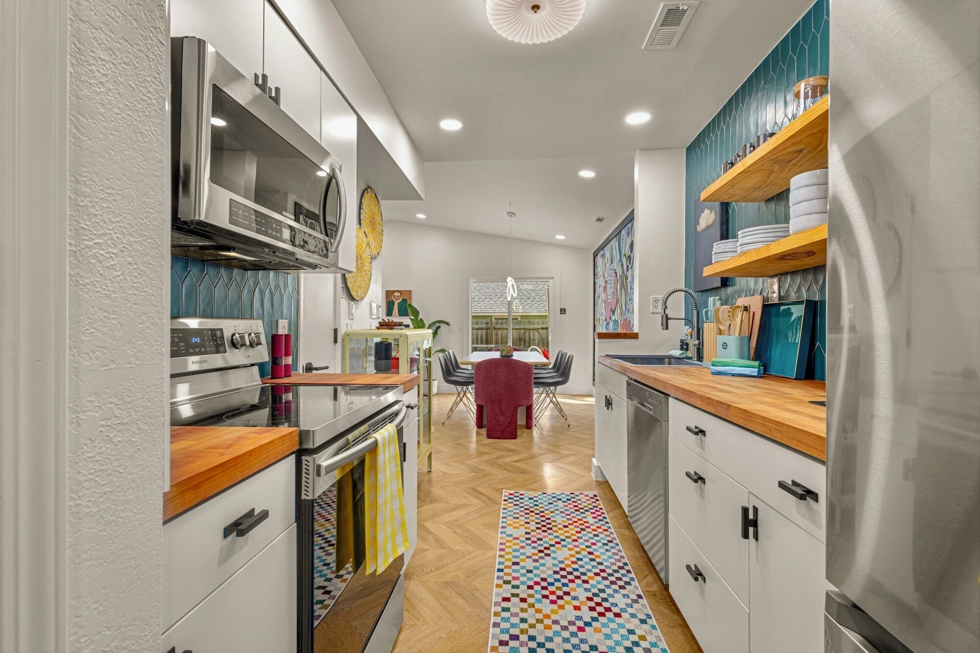 Microwave, oven, stovetop, dishwasher