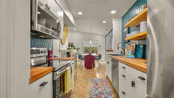 Microwave, oven, stovetop, dishwasher