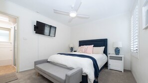 مكواة/لوح كي وواي فاي مجانًا وملاءات أسرّة