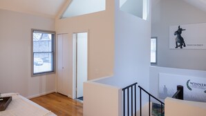 Interior - School 31 Lofts, Gallery:LOFT 646 (Rochester)