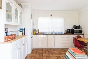 Microwave, stovetop