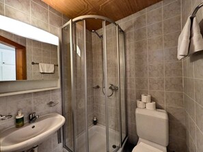 Hair dryer, towels - Crans-Montana · Studio centre 2 pp · Rue du Prado (Lens)