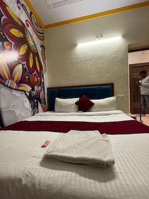 Deluxe Double Room | Hypo-allergenic bedding, down comforters, desk, rollaway beds - HOTEL AD RESEDENCY  (Agra)