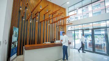 Studio Standar, pemandangan kota | Lobi