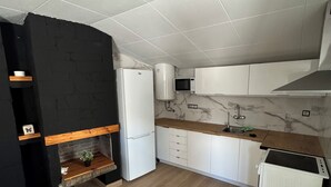 Unclassified image, 3 of 10, button - Outdoor family loft with large terrace (Terrassa)