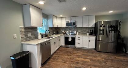 Inland Escape - Centrally Located