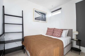 1 makuuhuone, silitysrauta/-lauta, Wi-Fi, vuodevaatteet